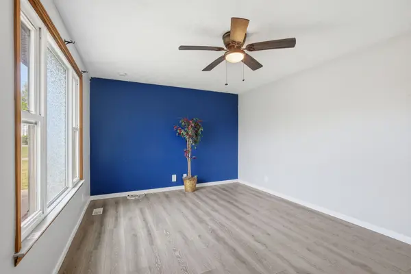 335 Cunningham Ln, Clarksville, TN 37042