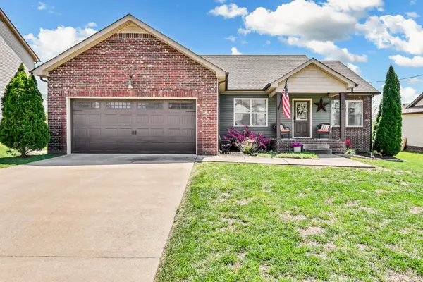 3450 Bradfield Dr, Clarksville, TN 37042