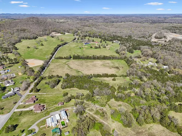 1 Horse Mountain Rd, Shelbyville, TN 37160