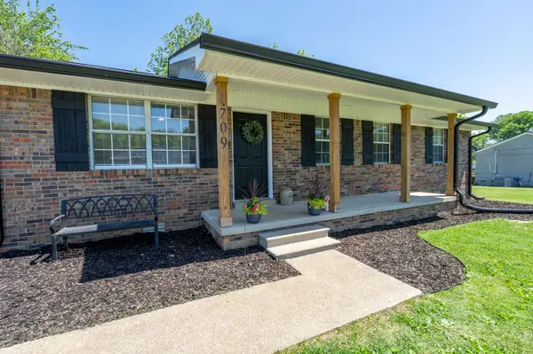 709 Windsor Ave, Lawrenceburg, TN 38464