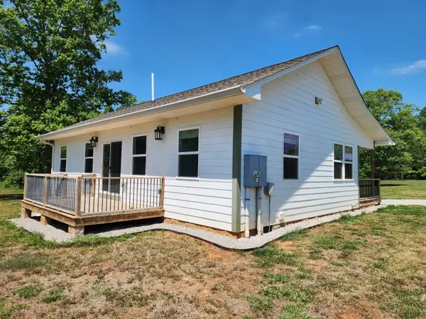 1864 Liberty Rd, Sparta, TN 38583