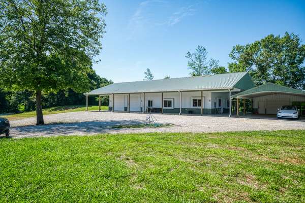 1864 Liberty Rd, Sparta, TN 38583
