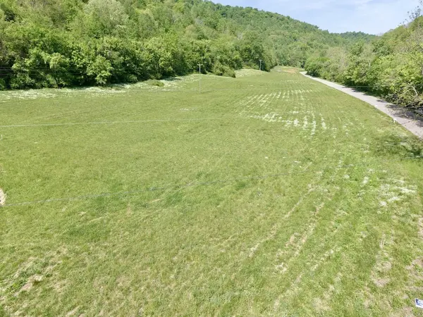 2 Big Hill Rd, Liberty, TN 37095