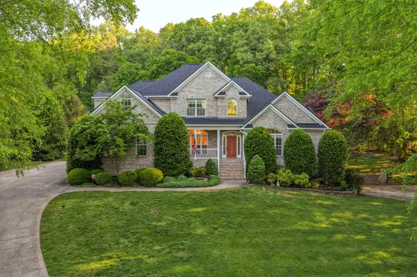 7813 Clara Chase Drive, Ooltewah, TN 37363