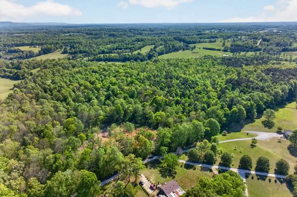 24 Timber Ln, Mc Minnville, TN 37110
