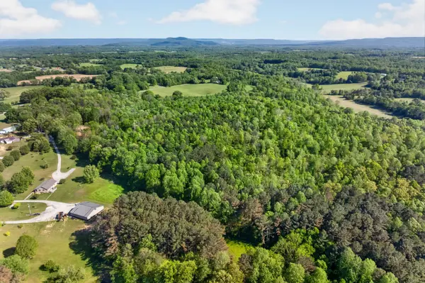 24 Timber Ln, Mc Minnville, TN 37110