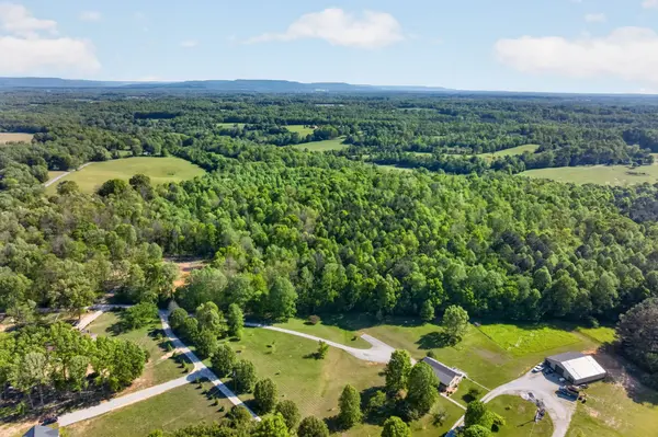 24 Timber Ln, Mc Minnville, TN 37110