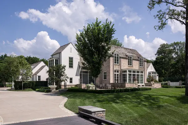 5623 Hillsboro Pike, Nashville, TN 37215