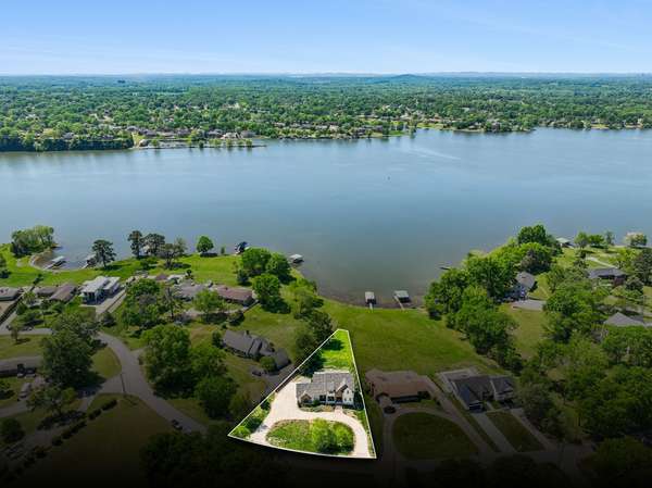 112 Sterling Rd, Hendersonville, TN 37075