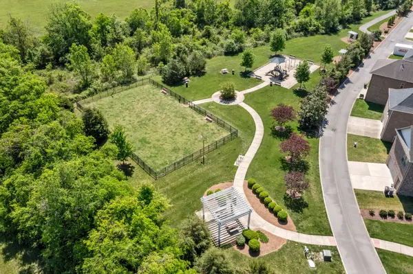 124 Ashcrest Pt, Hendersonville, TN 37075