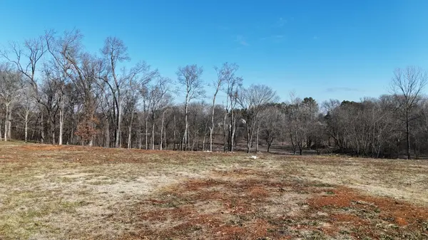 3187 N Thompson Ln, Murfreesboro, TN 37129