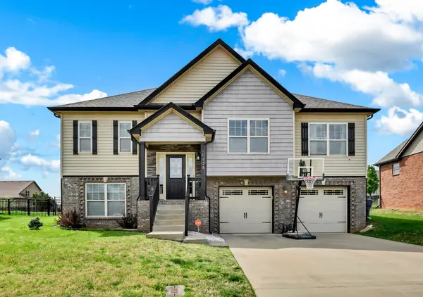1128 Ivy Brook Way, Clarksville, TN 37043