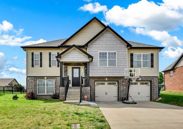 1128 Ivy Brook Way, Clarksville, TN 37043
