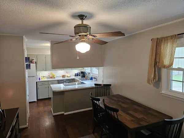 106 Willow St #N, Cowan, TN 37318