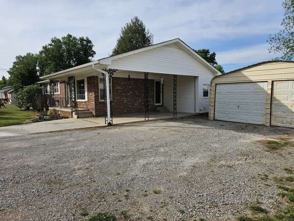106 Willow St #N, Cowan, TN 37318