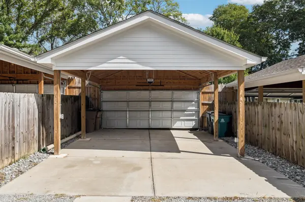 1413B Meridian St, Nashville, TN 37207