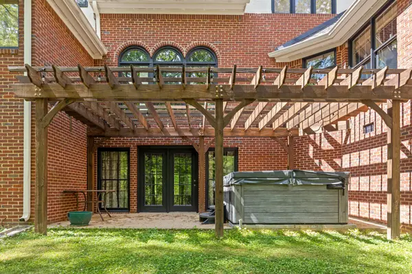 9030 Finney Point Drive, Ooltewah, TN 37363