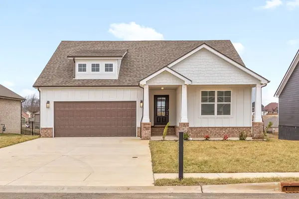 937 Bankside Dr, Clarksville, TN 37043