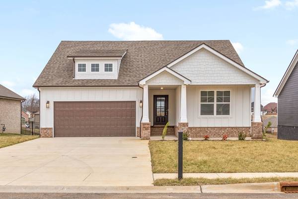 937 Bankside Dr, Clarksville, TN 37043