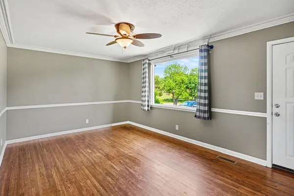 1404 Alton Dr, Pleasant View, TN 37146