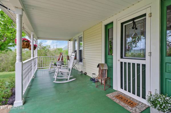 9988 Upper East Valley Rd, Pikeville, TN 37367