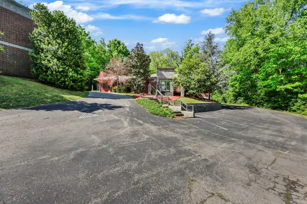 1543 Madison St, Clarksville, TN 37040