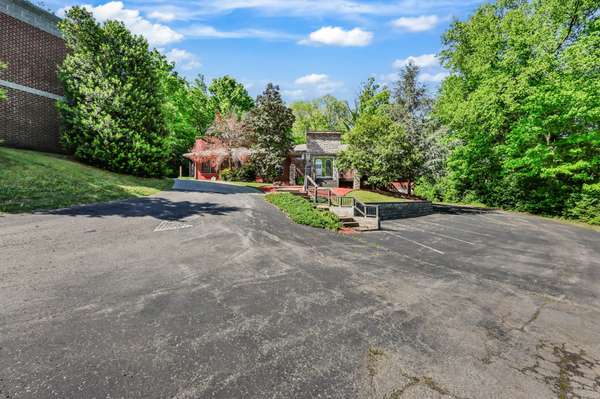 1543 Madison St, Clarksville, TN 37040