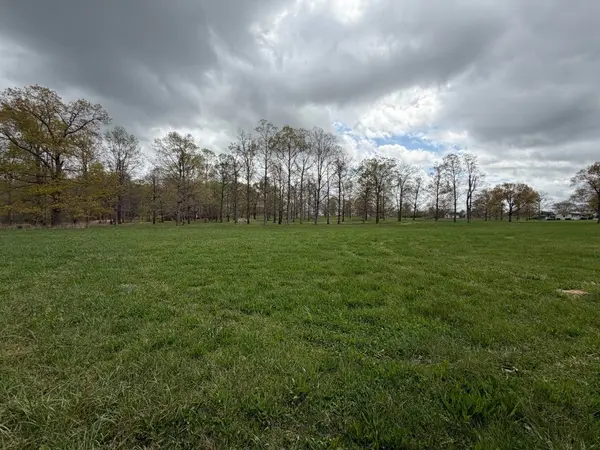 10 Ledford Mill Lane, Normandy, TN 37360