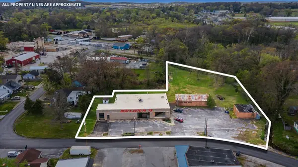 100 Hopkinsville St, Russellville, KY 42276