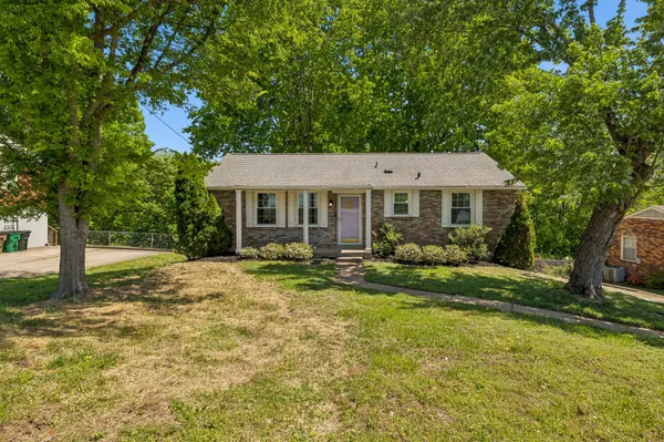 4808 Overcrest Dr, Nashville, TN 37211