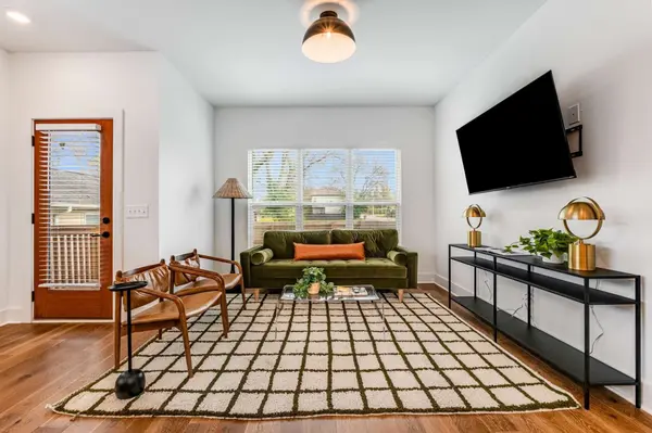 600B 41st Ave #N, Nashville, TN 37209