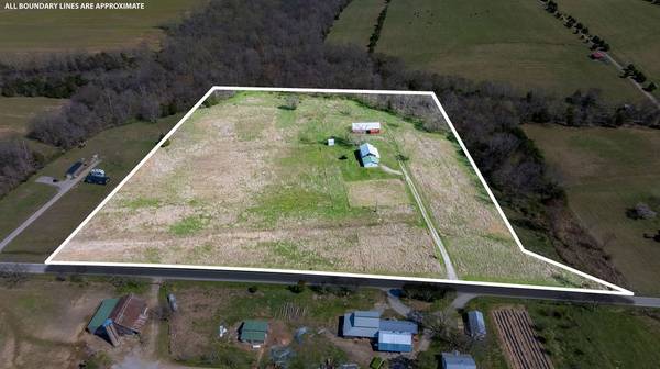 752 Stuart Chapel Rd, Lewisburg, KY 42256