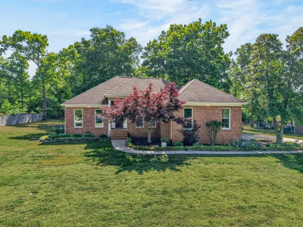 132 Ashton Cir, Fayetteville, TN 37334