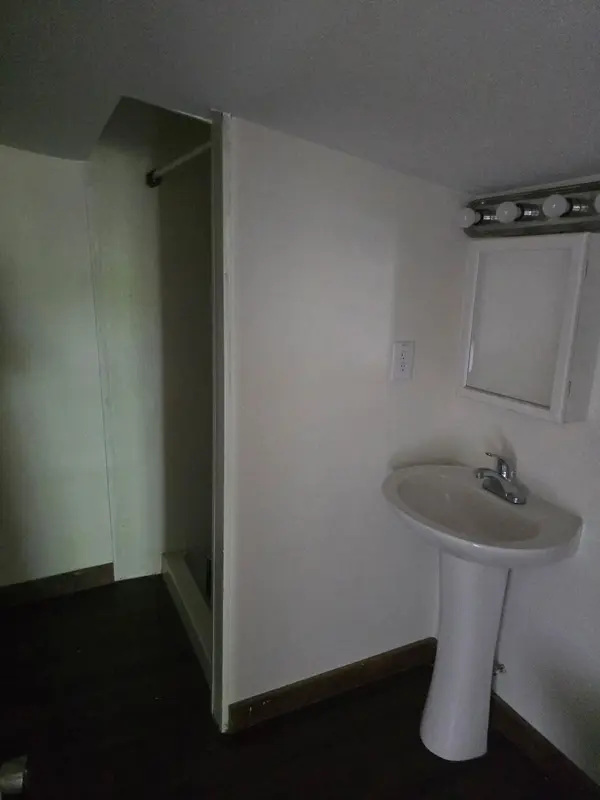 1214 Locust St, Fayetteville, TN 37334