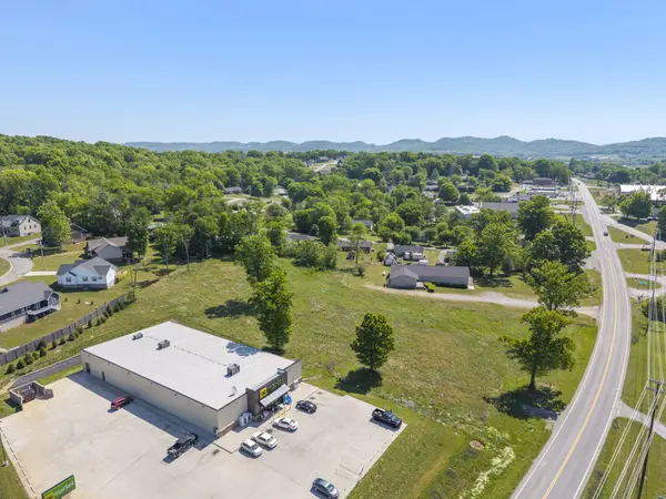 621 McMurry Blvd #E, Hartsville, TN 37074