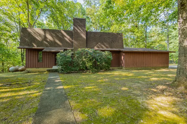 120 Evans Dr, Tullahoma, TN 37388