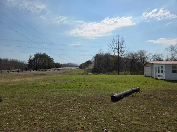 1269 Lawrenceburg Hwy, Waynesboro, TN 38485
