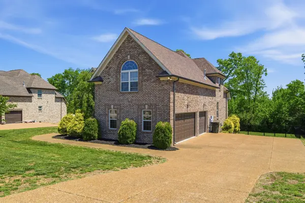 316 Ironwood Cir, Gallatin, TN 37066
