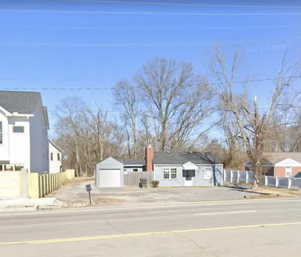 94 Thompson Ln, Nashville, TN 37211