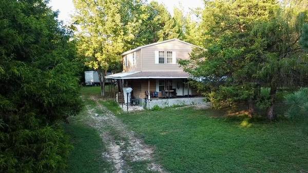 540 Rolling Oak Dr, Big Sandy, TN 38221