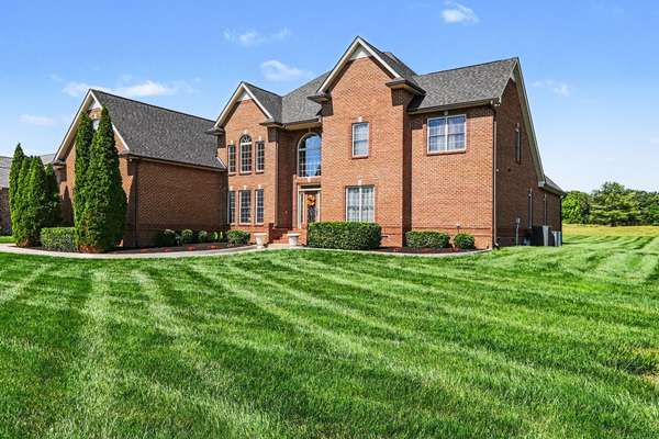 4147 Ironwood Dr, Greenbrier, TN 37073