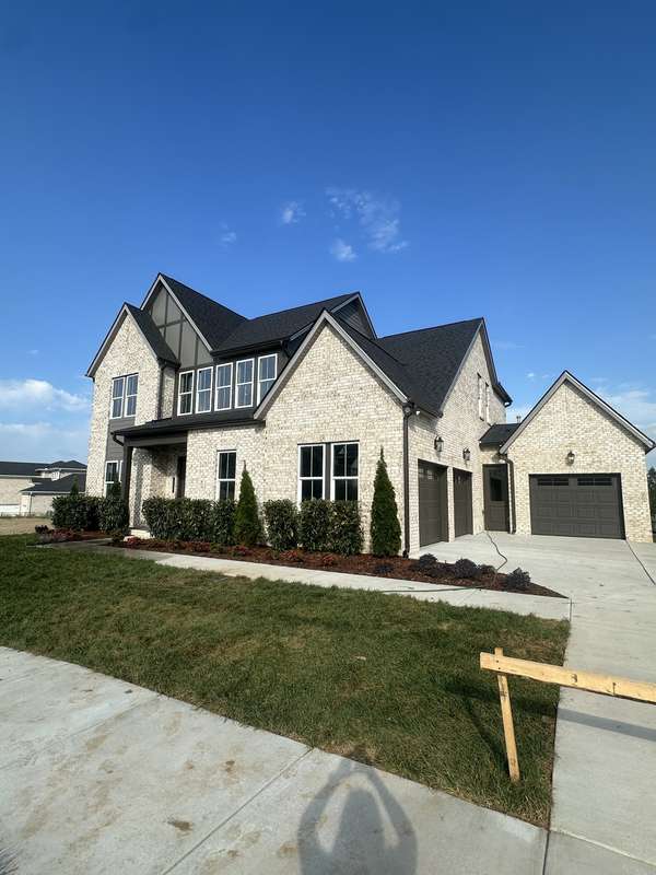 169 Manor Way, Hendersonville, TN 37075