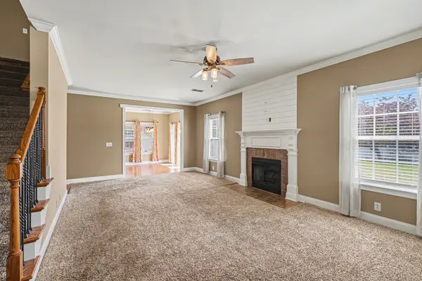 5159 Starnes Dr, Murfreesboro, TN 37128