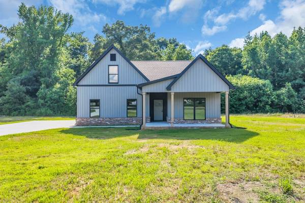 2728 Bains Rd, Hillsboro, TN 37342