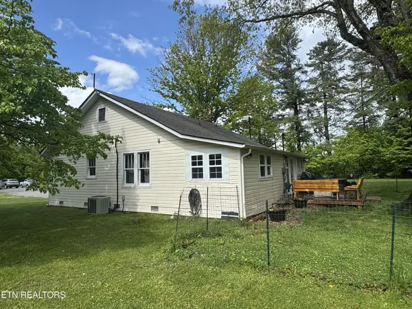 1136 Highway 70 E, Crossville, TN 38555