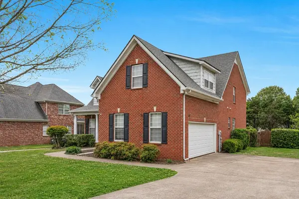 1329 Balson Dr, Murfreesboro, TN 37128