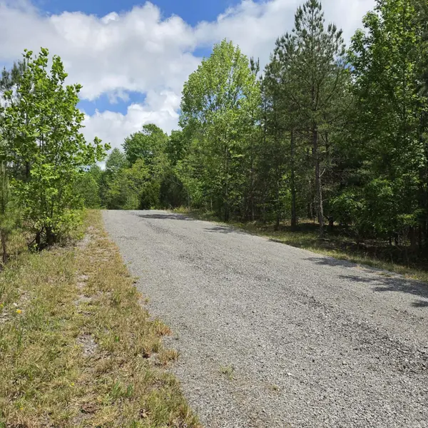15 Cluck Cove Road, South Pittsburg, TN 37380