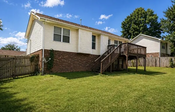 805 Leigh Ann Dr, Clarksville, TN 37042