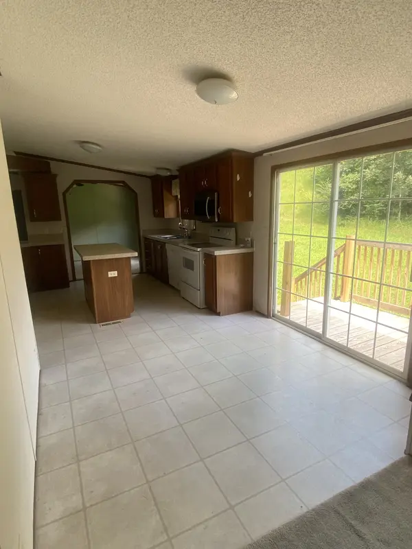 2450 W Leatherwood Rd, Cumberland Furnace, TN 37051