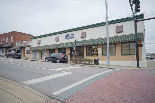 125 S Water Ave, Gallatin, TN 37066